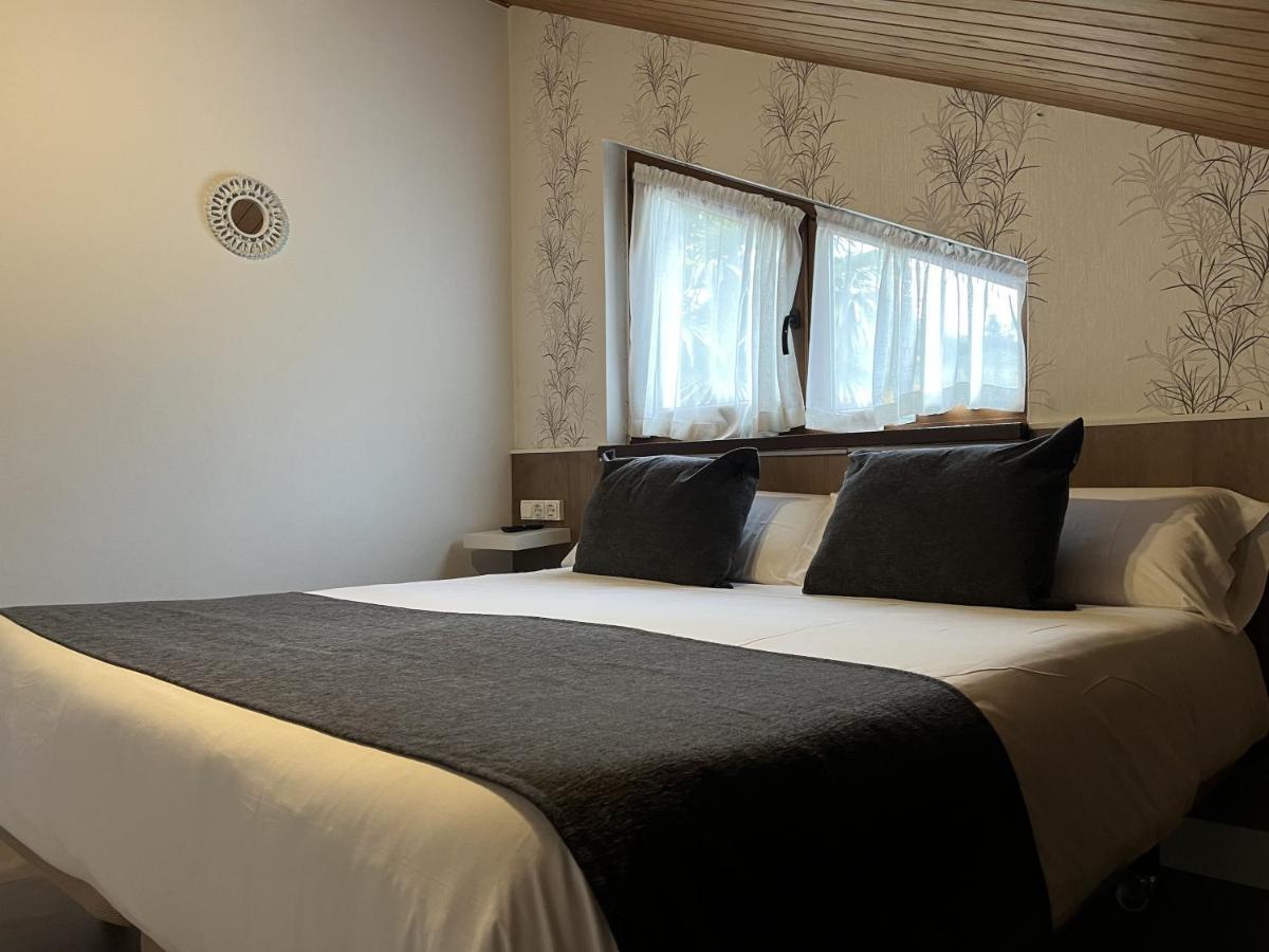 Hotel Avelina Onís Kültér fotó