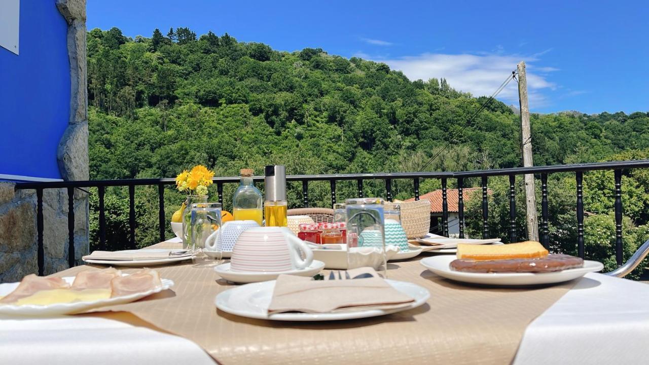 Hotel Avelina Onís Kültér fotó