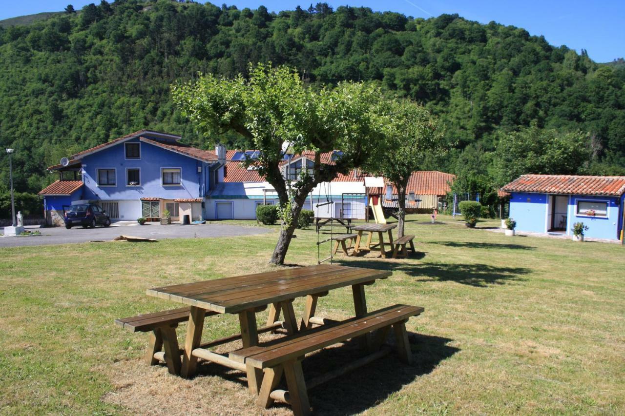 Hotel Avelina Onís Kültér fotó
